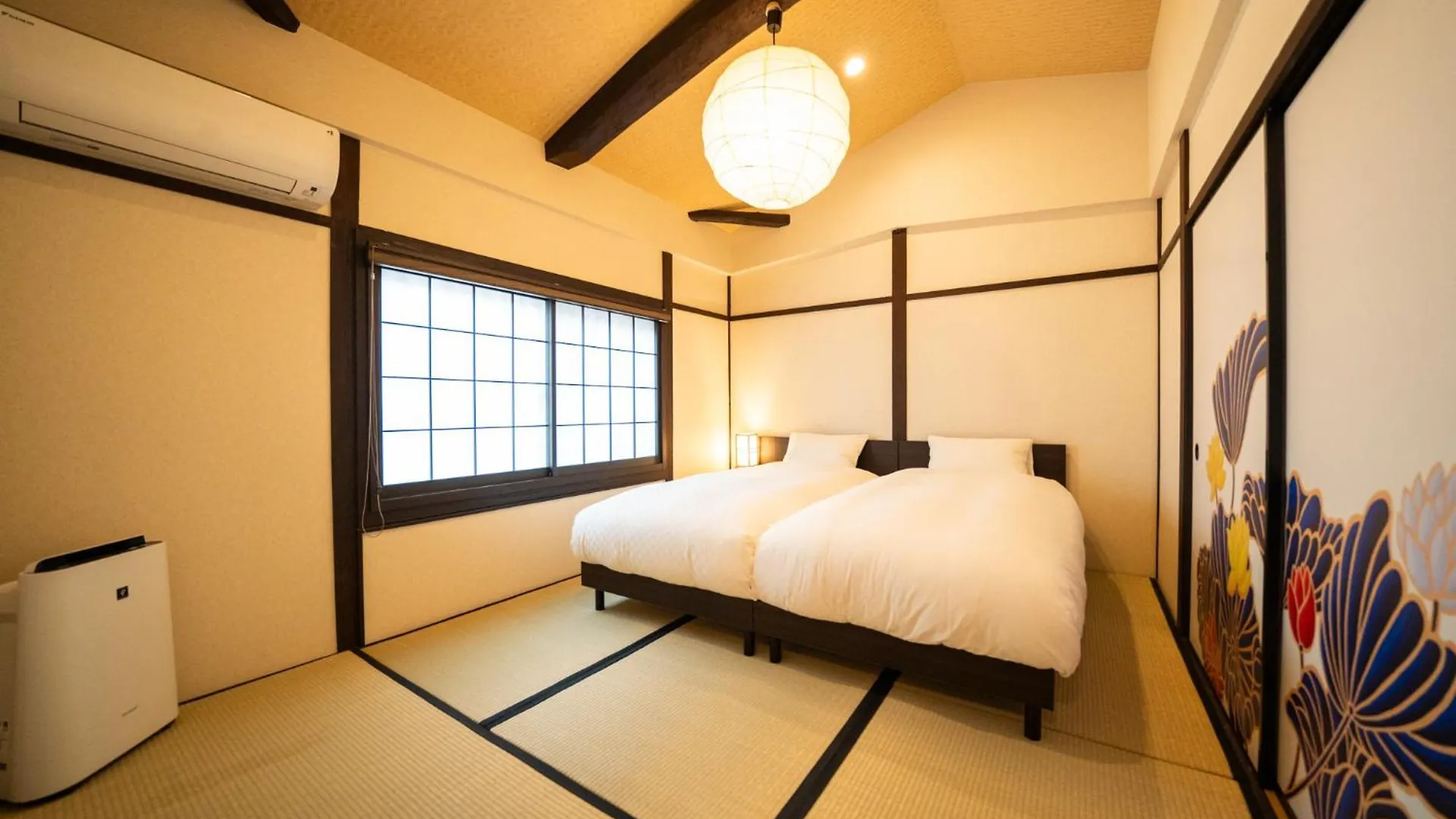 京町家 鯉白-Kyomachiya Rihaku Villa Kyoto 0*,  Japan
