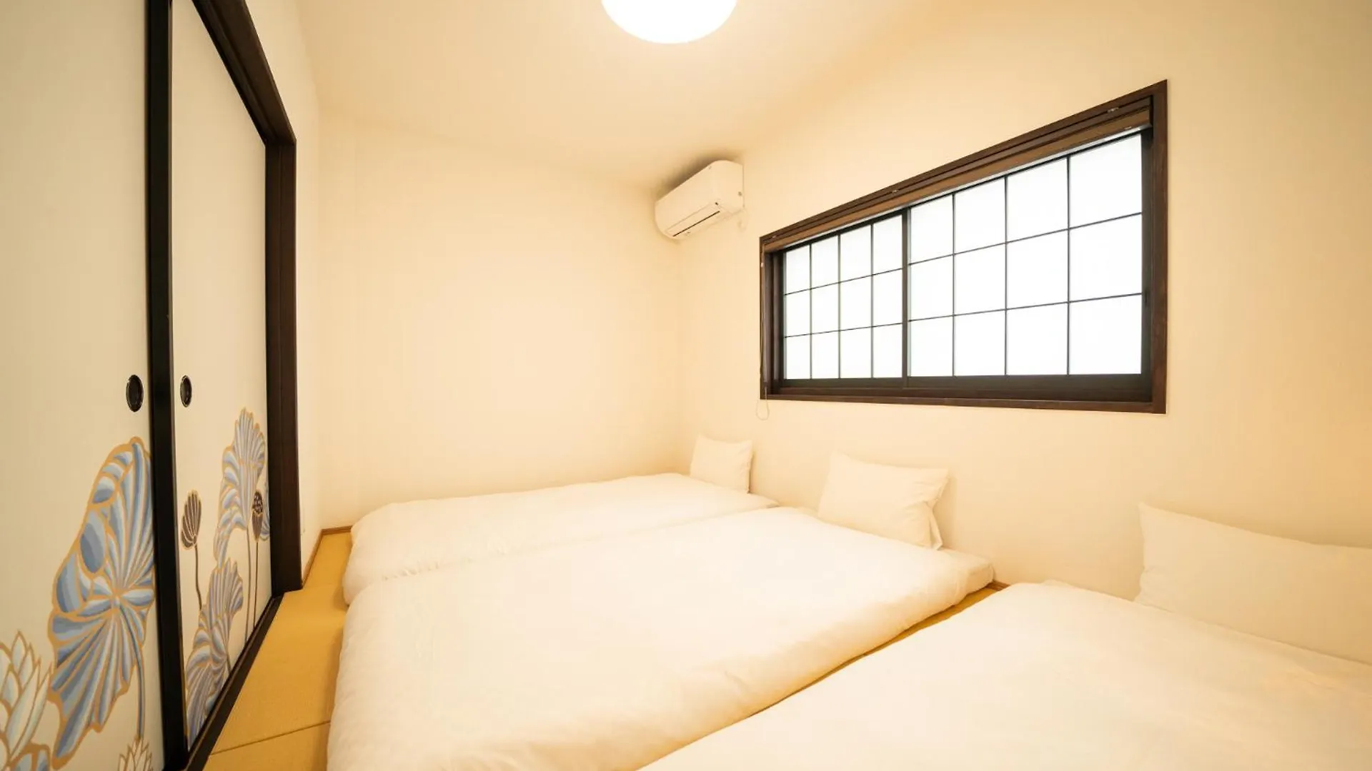 Holiday home 京町家 鯉白-Kyomachiya Rihaku Villa Kyoto